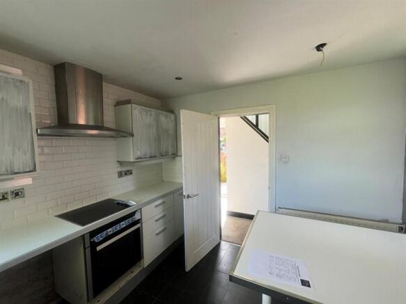 2 bed Semi-Detached for sale Image 7