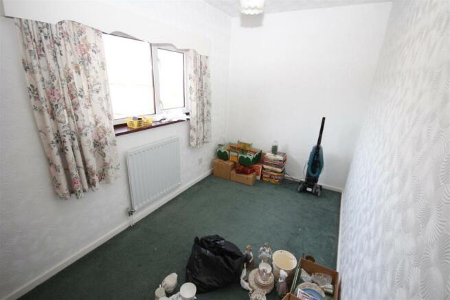 bedroom 3.JPG