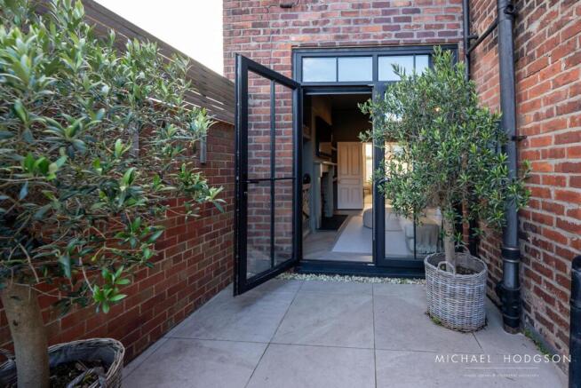 80 Ewesley Road-39.jpg