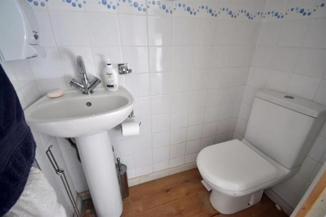 Cloakroom WC