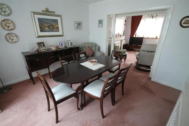 HR Dining Room ii.JPG