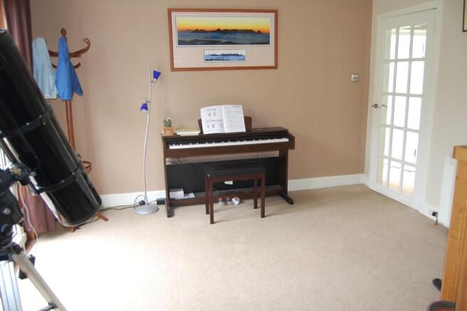 Office/Bedroom 5