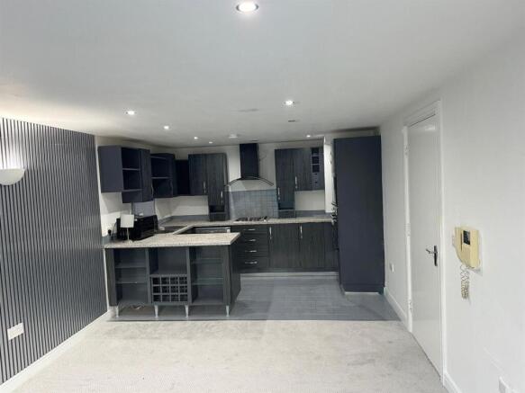 Kitchen Lounge