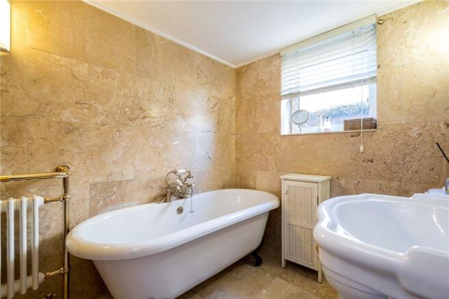 Luxury Roll-Top Bath