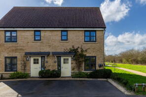 47, Groundstone Way, Corsham SN13 0FA