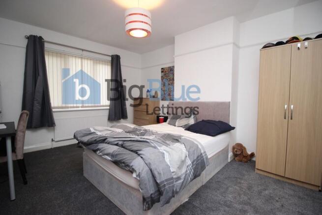 3 bed Semi-Detached to rent Image 4
