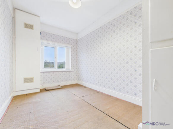 2 bed Semi-Detached for sale Image 11