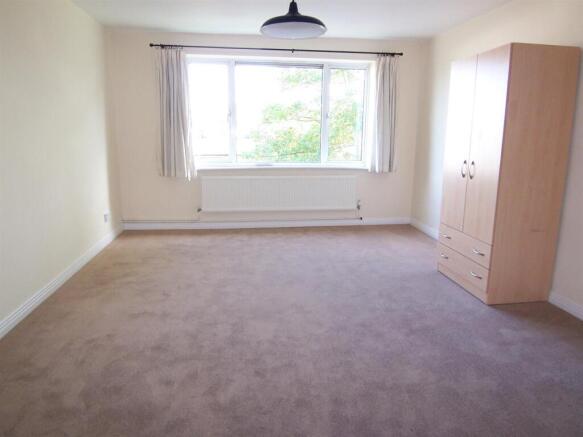 Bedroom.jpg