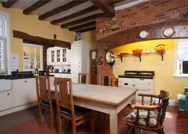 Kitchen/Breakfast