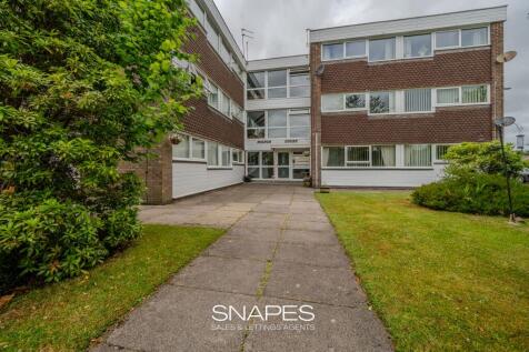Milton Court, Bramhall, SK7