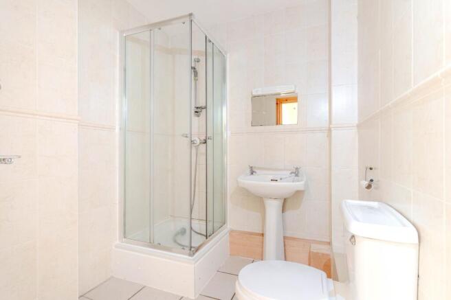2 bed Flat for sale Image 6