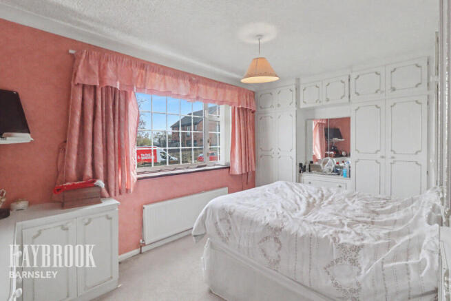 4 bed Detached Bungalow for sale Image 12