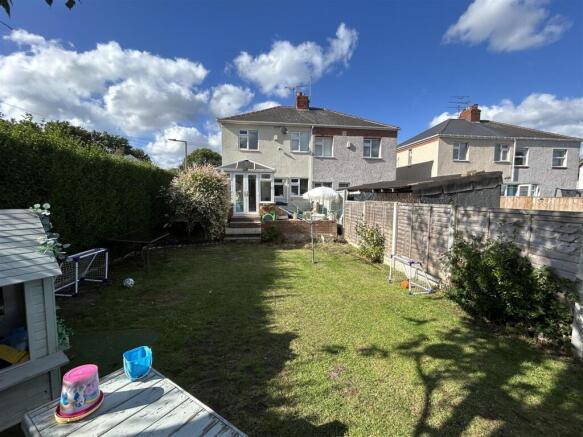 3 bed Semi-Detached for sale Image 10