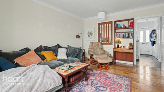 Skylark Close, Bury St Edmunds photo 4