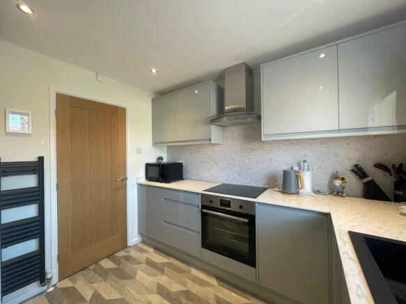 2 bed Detached Bungalow for sale Image 7