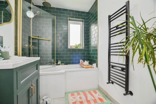 2 bed Semi-Detached for sale Image 11