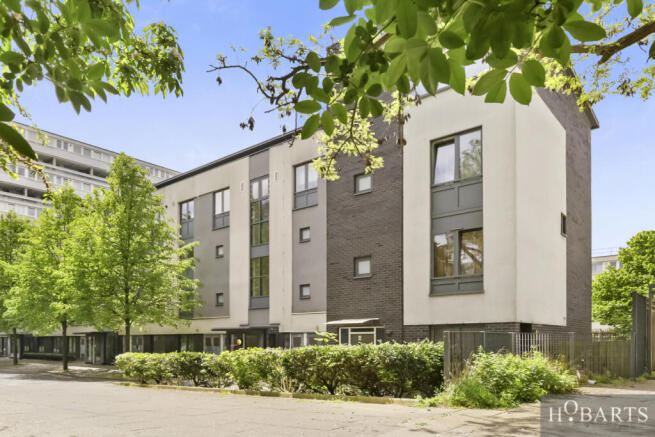 1 Bed Apartment with Private Balcony ¿ Finsbury