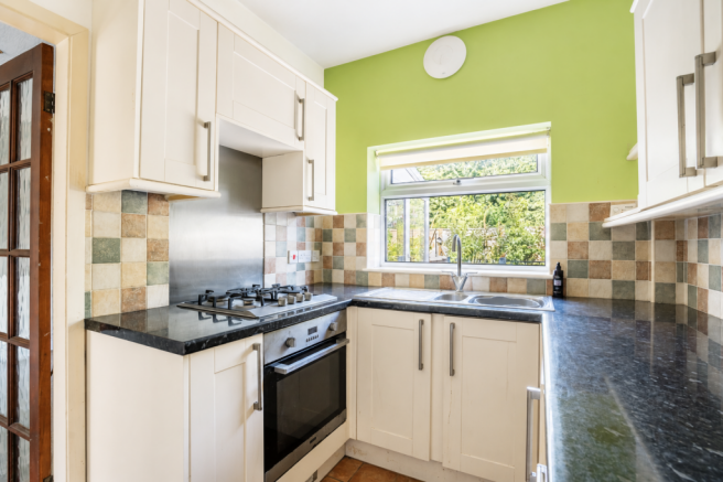 3 bed Semi-Detached for sale Image 5