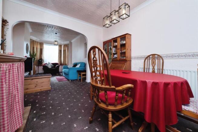 3 bed Semi-Detached Bungalow for sale Image 6