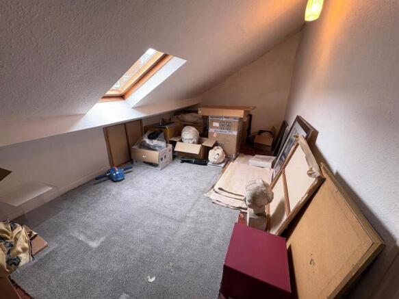 5 bed Terraced for sale Image 12