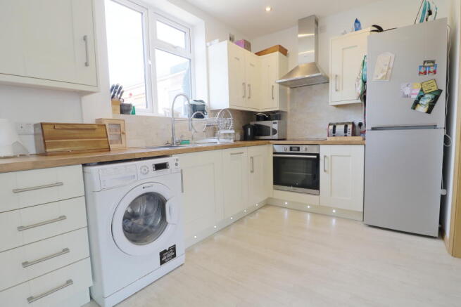 Kitchen12.JPG
