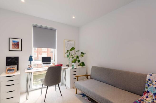 2 bed Flat to rent Image 9