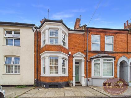 Holly Road, Abington, NN1 4QP