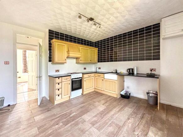 Living / Kitchen