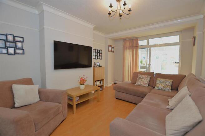 83 Constance Road living room.JPG