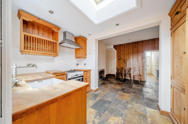 2 bed Terraced for sale Image 6