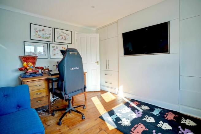 Photo 11