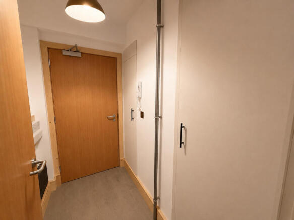 2 bed Apartment for sale Image 9