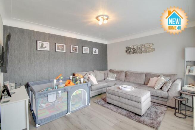 LOUNGE: