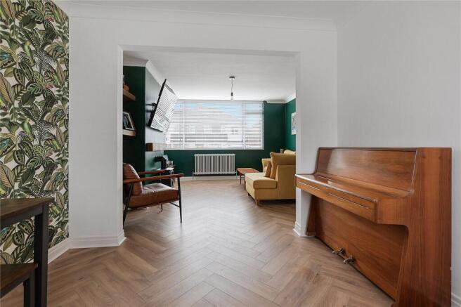 3 bed Semi-Detached for sale Image 5