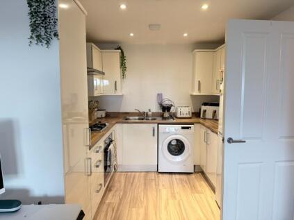 Threemilestone, One bed shared ownership flat