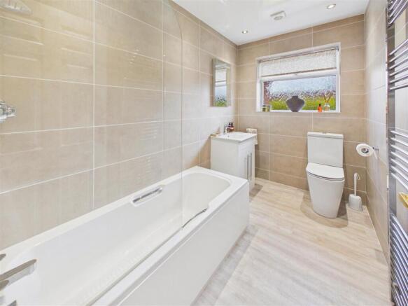 3 bed Detached Bungalow for sale Image 7