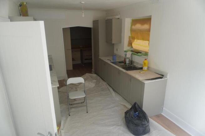 3 bed Apartment for sale Image 6