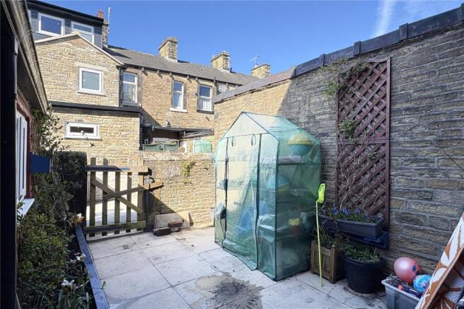 3 bed Terraced for sale Image 10
