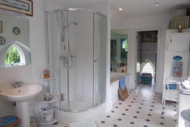 Photo 11