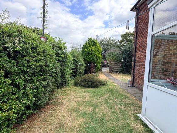 3 bed Semi-Detached for sale Image 9