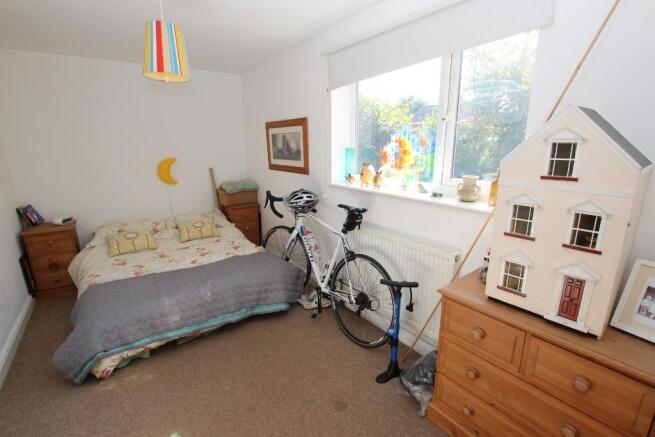 BEDROOM 6