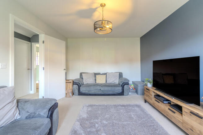 4 Blackthorn Avenue (5 of 23)