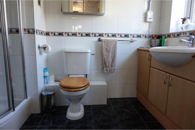 Master En-suite