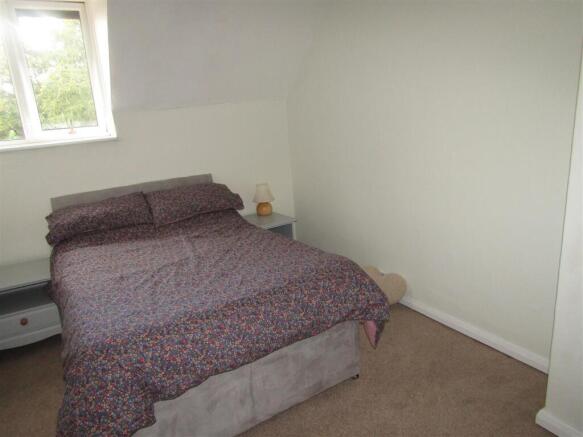 3 bed Semi-Detached for sale Image 11