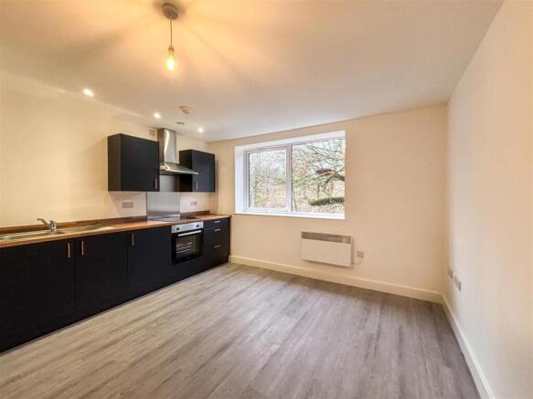 1 bed Apartment to rent Image 8