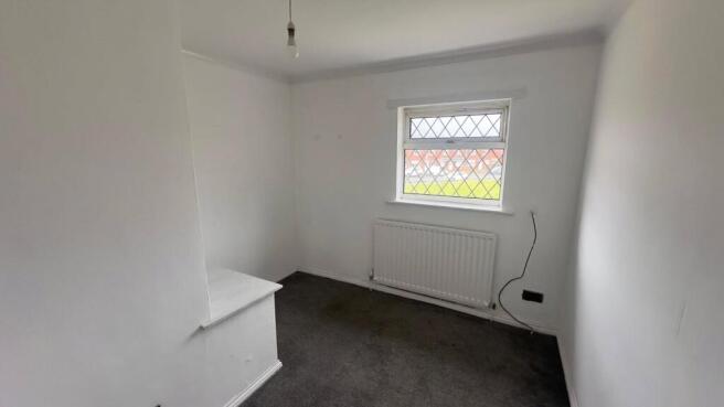 3 bed Semi-Detached to rent Image 9