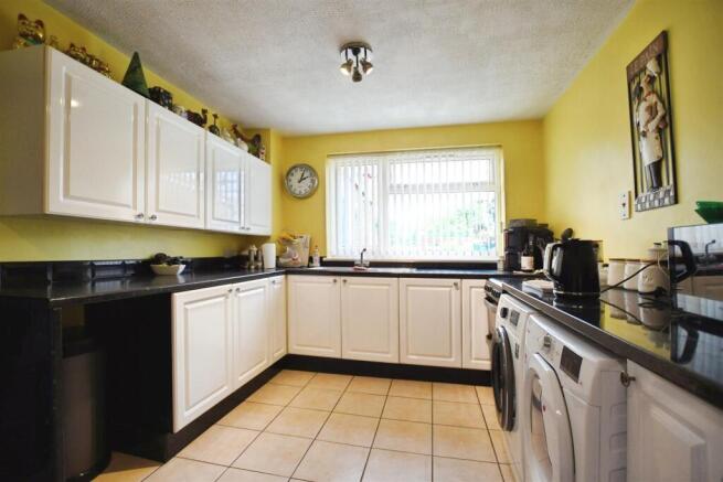 Fitted Kitchen