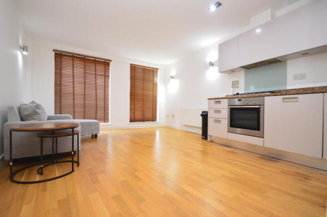 1 Double Bedroom Apartment to Rent