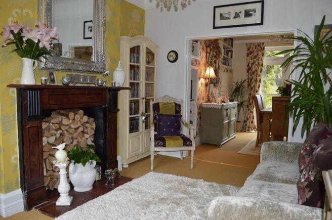 SITTING ROOM