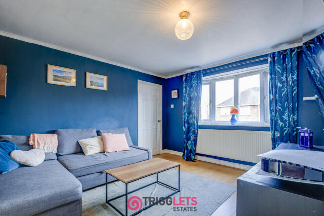 3 bed Semi-Detached for sale Image 9
